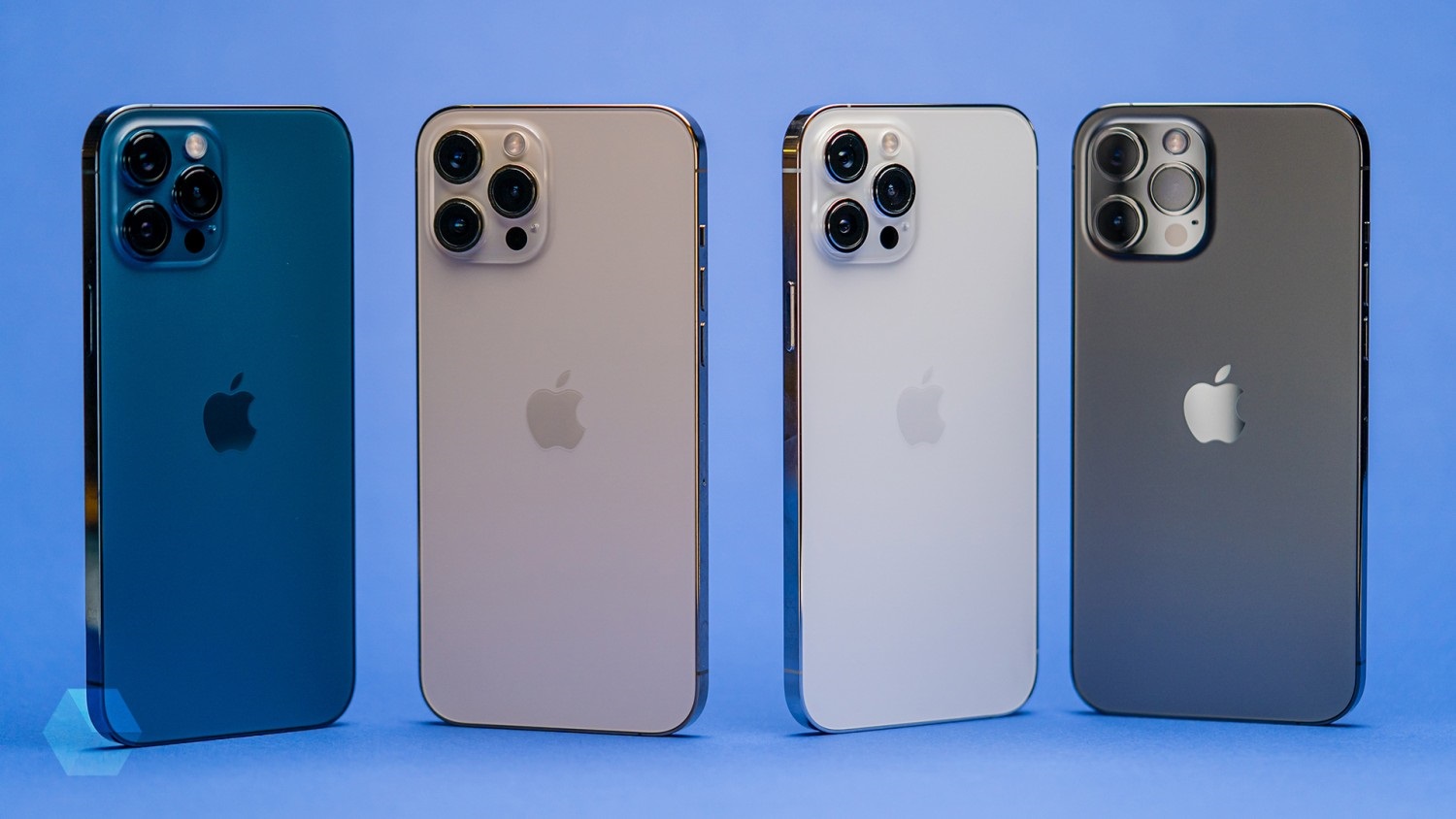 Siri помогает Санта-Клаусу